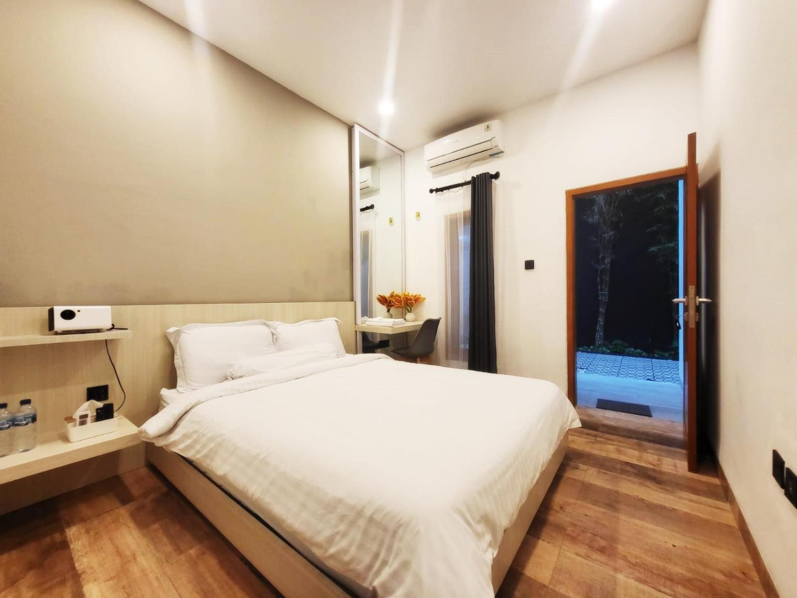 Cabin15 - Syariah Blitar Exterior photo